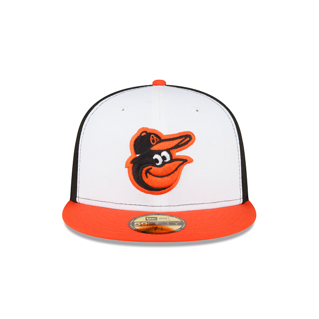 New Era 59FIFTY MLB Baltimore Orioles Road Authentic Collection On-Field 59FIFTY Gorra ajustada Negro/Naranja