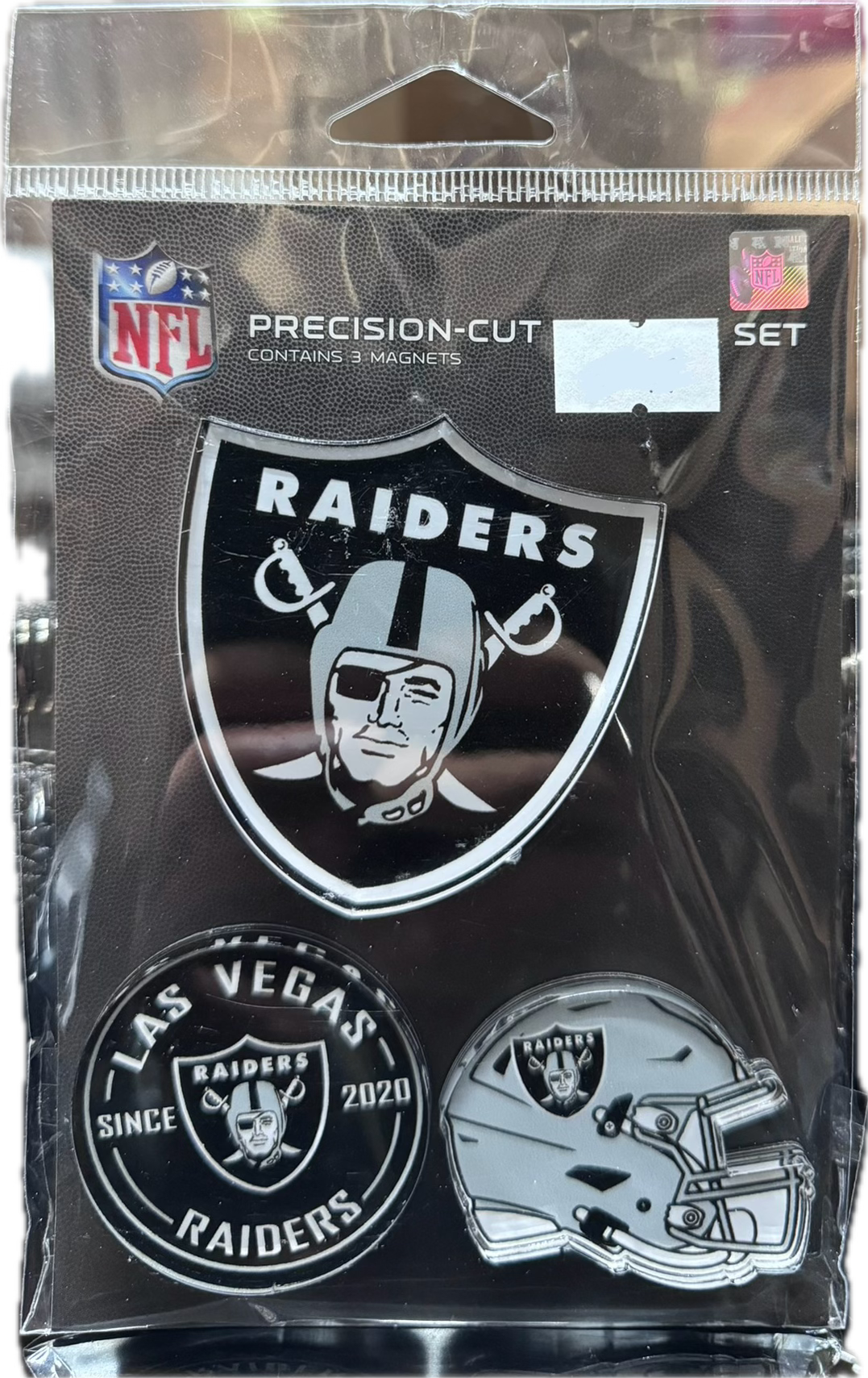 Las Vegas Raiders precision-cut magnet set contain 3 magnet